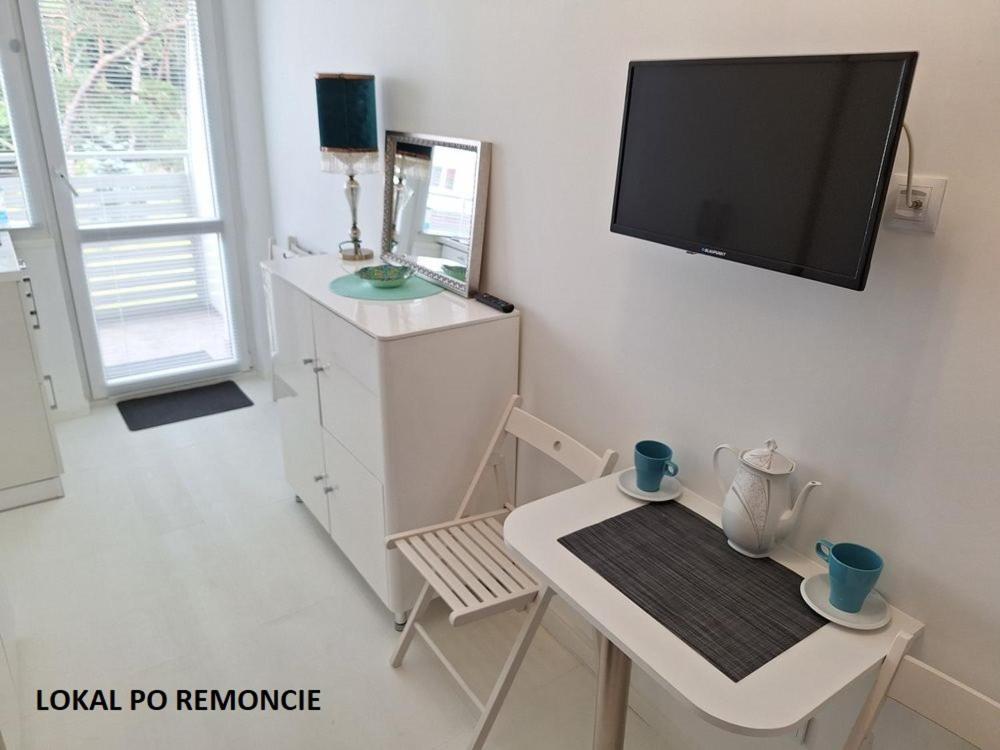 Maly Przytulny Apartament Z Widokiem Na Morze - Po Remoncie Apartment Мендзиздрое Екстериор снимка